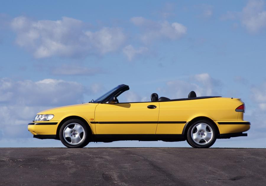  Saab 900 SE Turbo Convertible 1993 года  (фото 11 из 46)